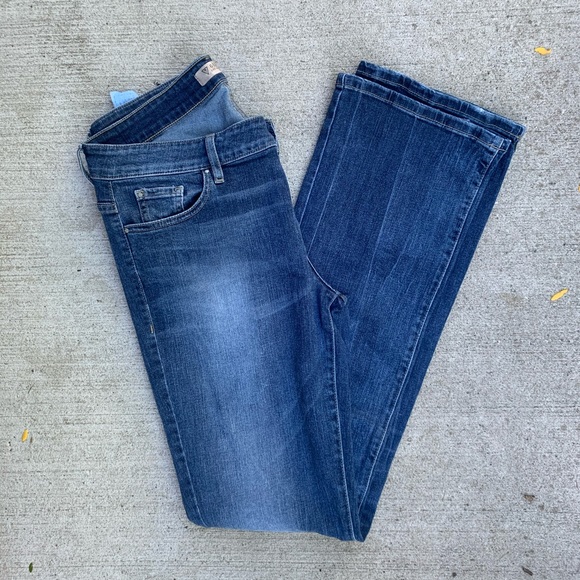 Guess Boot Cut Jeans - Picture 4 of 5